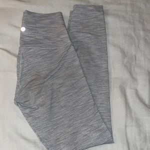Lululemon Wunder Under 25’ Leggings - amazing condition